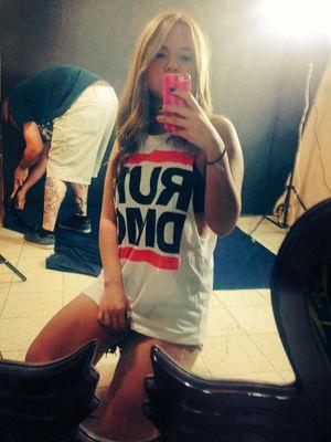 Soy Cantante, Blogger y Tuistar.

18 años, orgullosamente Cachanilla.
     cuenta alterna @Viannyofficial.