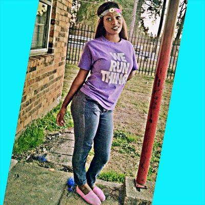 I Am Bluee Renaee , But Just Call Me Kalaa 

FOLLOW ME OR BE UNFOLLOWED ✌