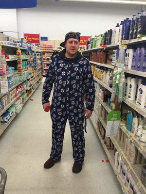 Bengals, Bombers, Wpg Jets, booze and chew bout sums up this guy