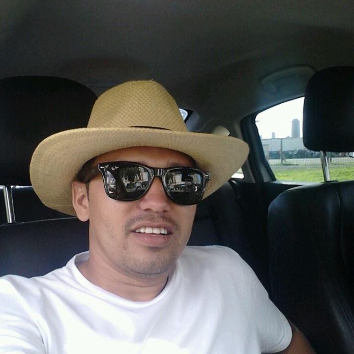AMIGO, IRMÃO, VERDADEIRO. Dependente de DEUS pra tudo na vida.