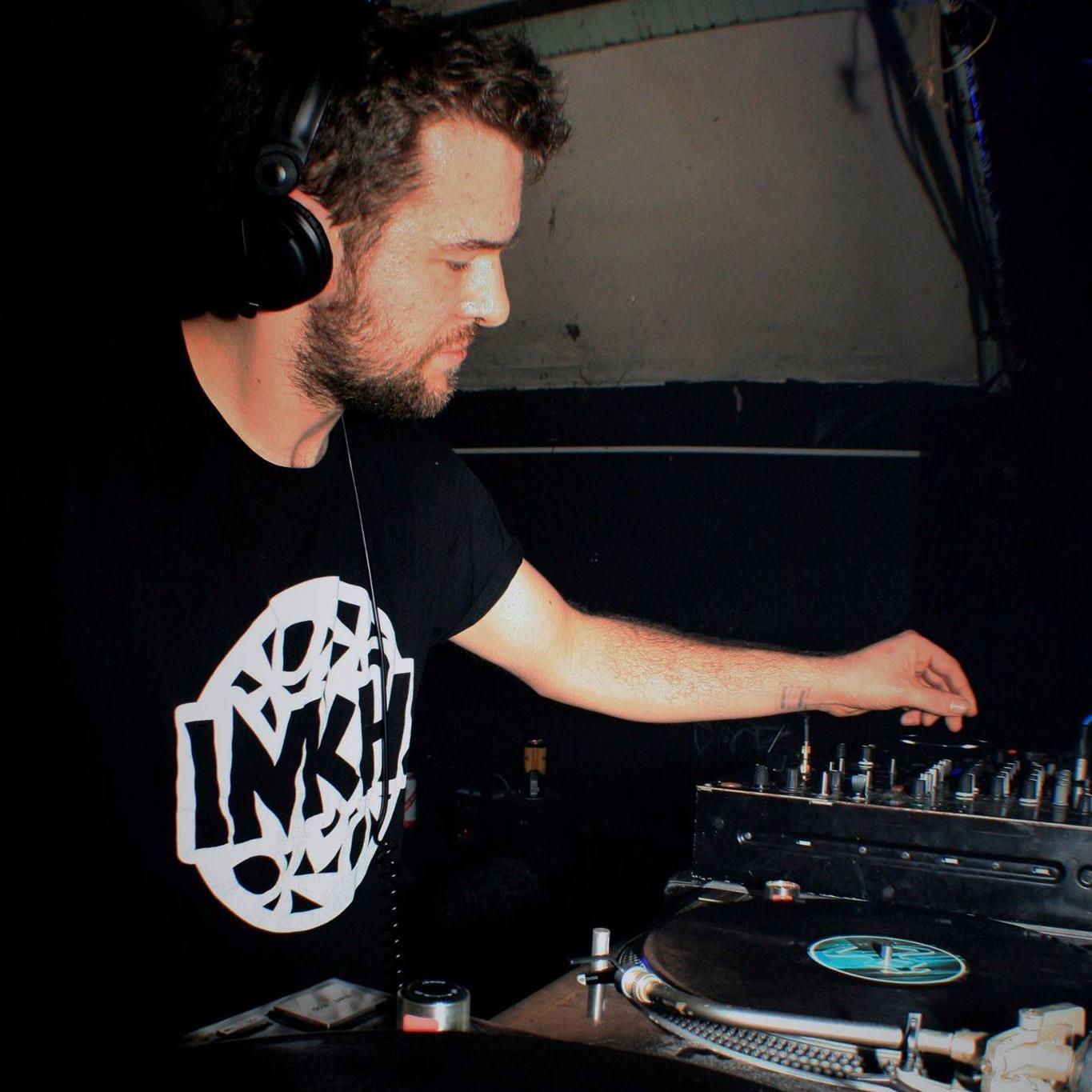 §I'm a DJ, promoter, chef, youth worker &entrepreneur from Bristol. Representing Kinetic DnB and Impulse music