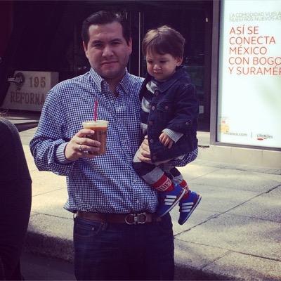 Ingeniero en construccion. Dueño de Rocha Construction, Agricola Rocha Limon y CEO de Rocha World Films.