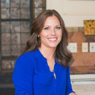 A right-brainer with a passion for small business. Co-Founder of @VenturePOP: a 2day conference for creative treps in #nola (Sept 30 + Oct1)