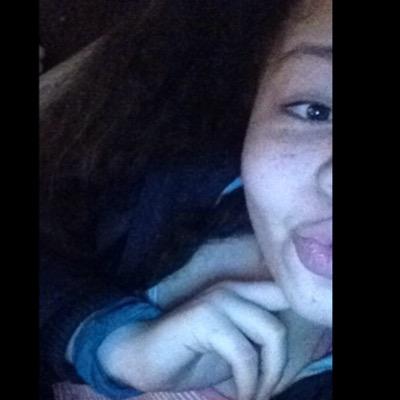 PoutouKenelly's profile picture. i be in the kitchen cookin pies with ma baby yahhhh- fetty wap