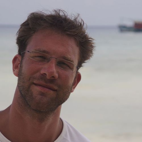 batian's profile picture. A log of everyday moments in which I felt it's possible to change everything. A way to pay attention to discover those magic instants & ride the thermal of life