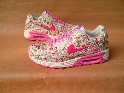 sepatugelang69's profile picture. STAFF GROSIR | HANDMADE&BRANED SHOES | LOW PRICE,GOOD QUALITY | PIN BARU : 520309F3/081220920216