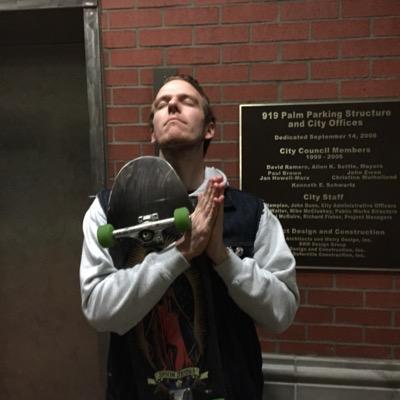 sheerbeak's profile picture. colorful language