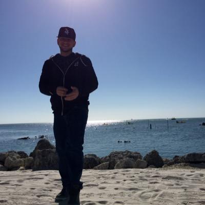 mtvbobby's profile picture. parody account. follow @itsbobbybooth for the most up to date tweets.