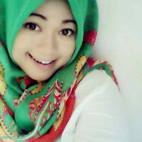 Call me cenil │Class of Nursing Strata Progam │Kudus Cendekia Utama Health College  │I am PARAWHORE ♥ WE ARE RIOT Family│ follow us : @paramore