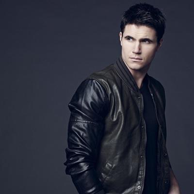 The man on fire? Yeah, I think I'll stick with Firestorm... | Flash/Arrow RP | Single | RP account |