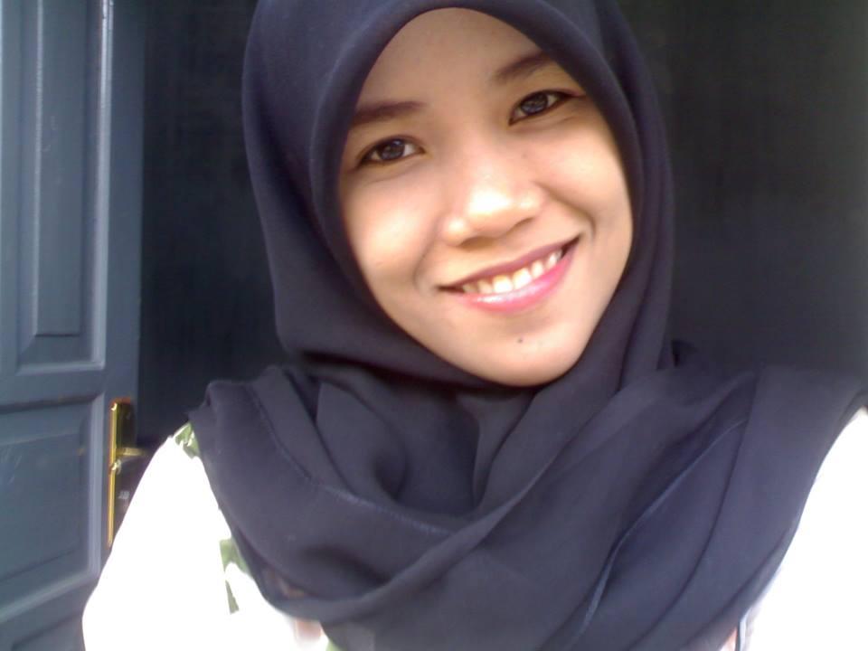 Hobi: Writing | singer | ♥ Billy Syahputra | Chandra Adi Prakoso | someone special | Pd. Bhs inggris | Anime♥ | 04-08-1996 :D