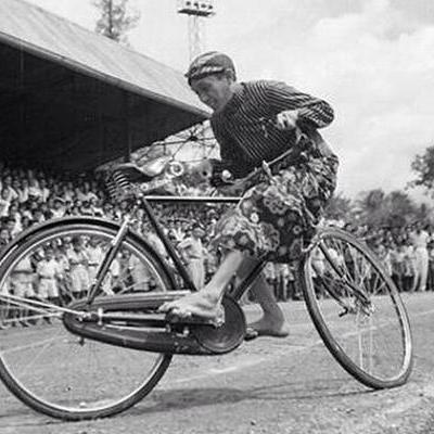 polindo_sgn's profile picture. Menertawakan
diri sendiri adalah
untuk mencintai
diri kita sendiri.
#MickeyMouse
SMK Negeri 1 KALASAN~HOTEL ACOMODATION HK