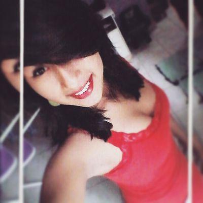 Ela tem alma de pipa voada, mas na sua estante imaginaria coleciona corações. ll reggae ll pagode ll sertanejo ll rap *---*