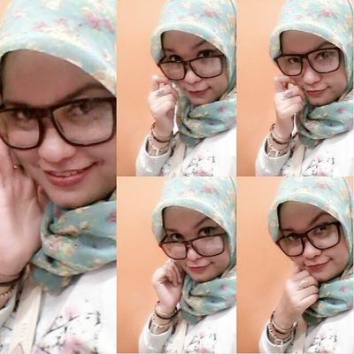 I'm a Midwife, 30 years old, I'm a Muslim, I love Music, Photography, Traveling, Culinary, and Shopping...