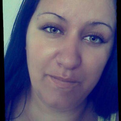 Elevo meus olhos aos montes.. de onde vira o meu socorro?? O meu socorro vem do senhor que fez o céu e a terra.