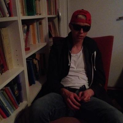 EmilxMyresten's profile picture. lmao dad?