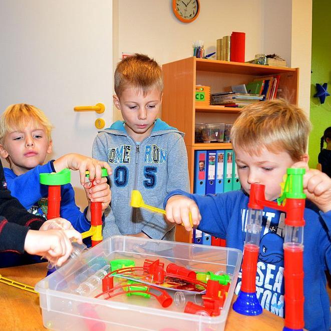 Durchgehende Lernkonzeption mit 10 Unterrichtsstunden in jedem Schuljahr für das Fach Technik. Technikunterricht, der richtig Spaß macht!