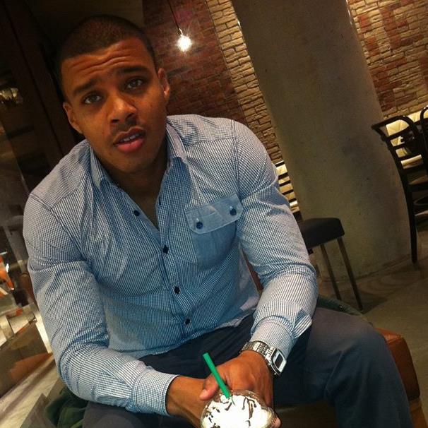 HR Consultant @ EY | Bachelor of Life | Surinamese roots | LOVE4SOCCER | GODisLOVE |