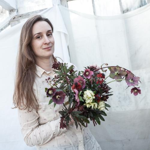 Floral Designer at BareBlooms also behind The British Flower Collective. Passionate about #britishflowers. Banburyshire