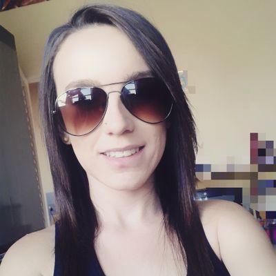 Sorria mais, transmita paz, não desista jamais.