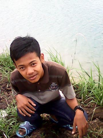 Hiduplah dgn disertai kejujuran ☺28 July 1997☺ ♥ Ade Putri Hartati