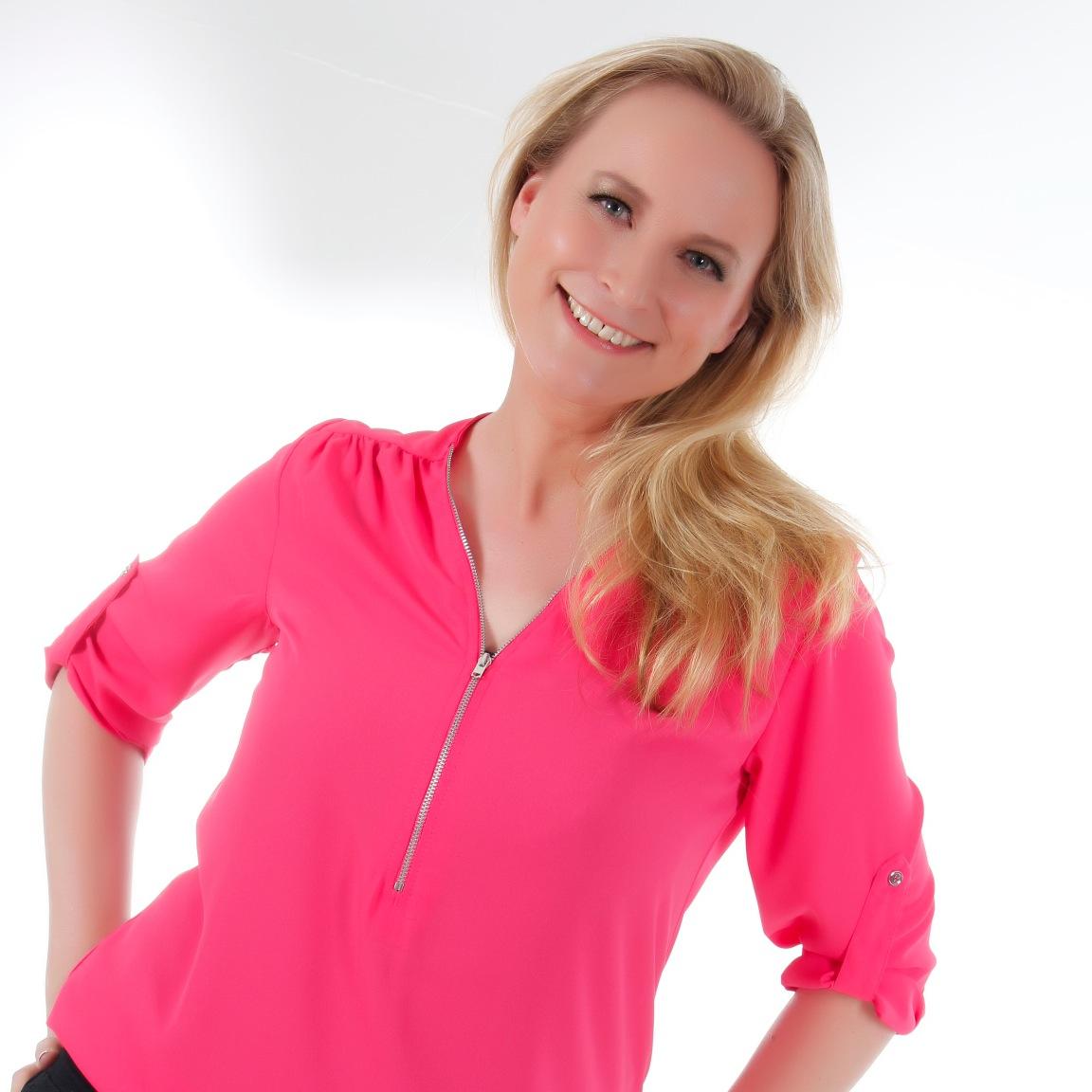 Paediatric Osteopath, Naturopath, Author, Podcaster.
