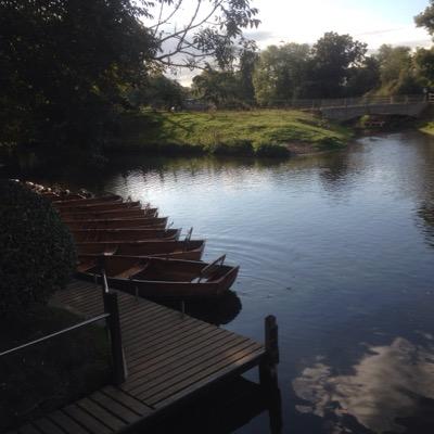 MotorhomeHireGr's profile picture. 