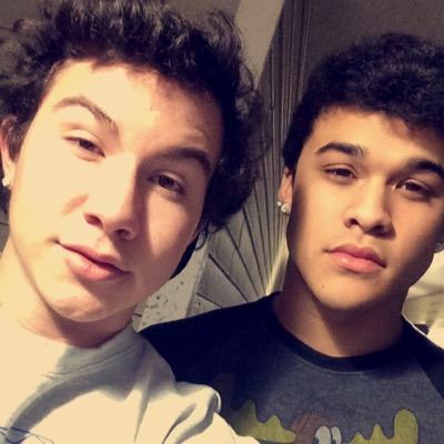 GO FOLLOW @ZACHHUNTTV FOR 800+ FOLLOWERS AND TURN ON HIS NOTIFICATIONS