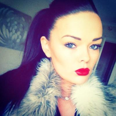 G33LVT's profile picture. 24 👑                                                                      Hairstylist @ Claxton Hair 💇🏻                                NAL 14.5.17 👰🏻💍