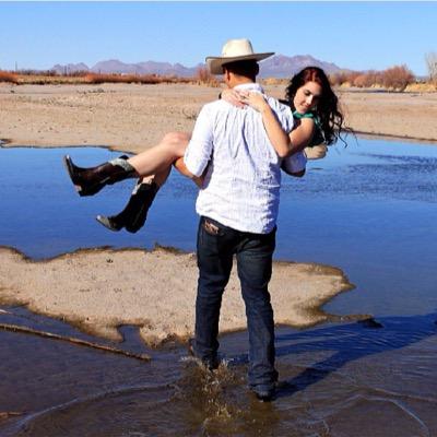 Owned and operated by Molly Cota. New Mexico and surrounding area photographer. Follow for latest deals and chances to win free photo photo sessions