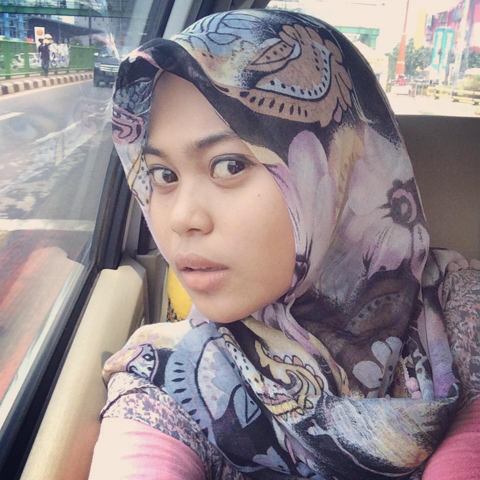 | Civil Enginnering Student | Chocoholic | Coffee addict | Cheese Hater | Hypersomnia |