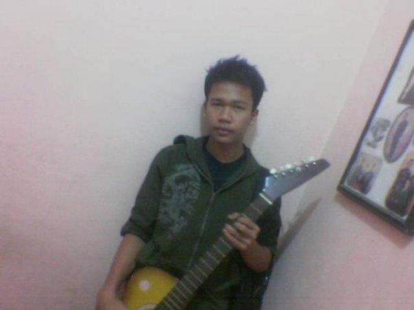 AdeAdesetiawaan's profile picture. 12 Febuari