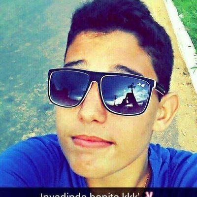 ✌Existem apenas dois dias na vida que não se pode fazer nada, um se chama ontem e o outro se chama amanhã, por isso hoje é o dia certo viver. ✌