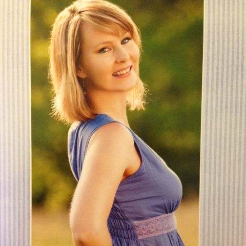 A native Atlantan, a traveler, an outdoors lady, a bibliophile. Spirited & true.