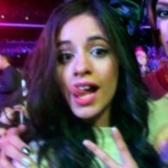 don't follow this acc, follow @JAUREALlVE instead. ask for a follow back and I'll do it!