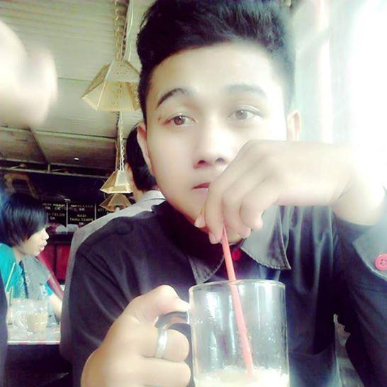 STMIK Akakom | 17 August 94 | 57D6C0E0 | Ig : muhammadkhoirulfikri | line id : fikry.ashab