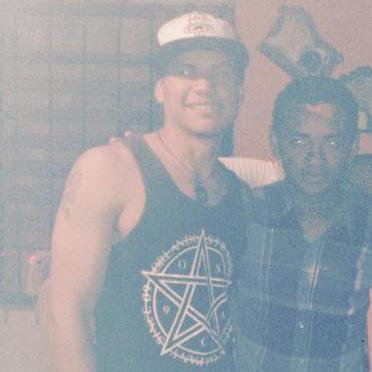 Solo necesito mas tweets y menos malas palabras, @MetalicCrew Bailarin de Hip-hop