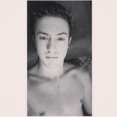 juninsttyz's profile picture. - Snapchat : Juninsttyz , - Instragram : Juninsttyz , - Whatsapp : 061 9340-7986