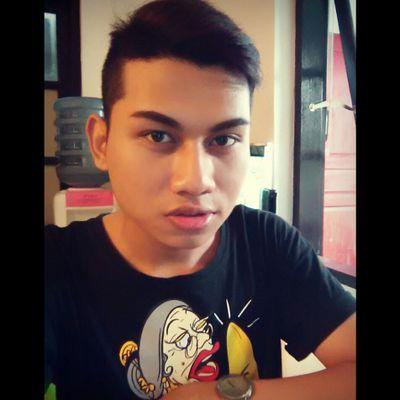 Singer | SHE (Study Hotel Executive) 
Pin:
51C28018•IG:nindia abdur r•Path:anindya rachman•
Line:anindyarachman