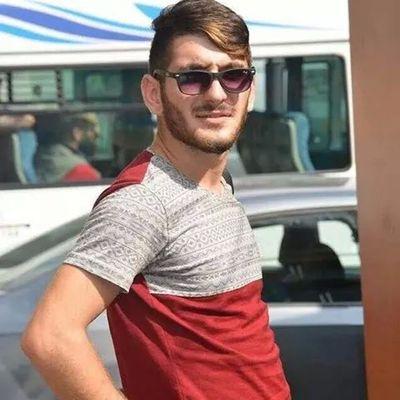 #askın rengi olsaydı bordo mavi olurdu.