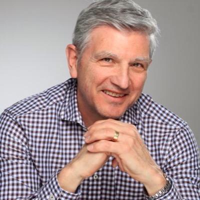 Customer Loyalty Enthusiast. #UofT #MKTG Prof. #Marketing Director who loves his grandkids, meeting new people & secretly a #foodie.