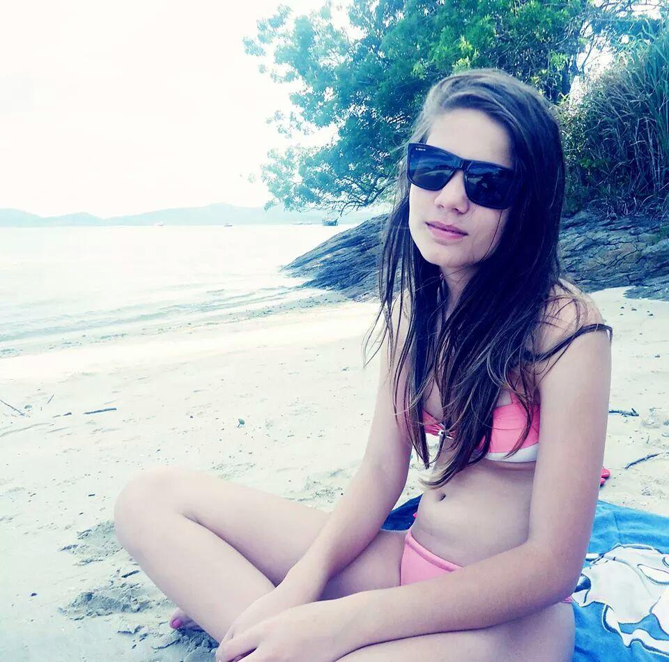 _kaluzinha's profile picture. 