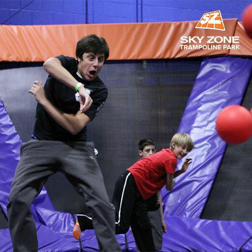 Jump into @SkyZone Elmhurst - the ultimate 3D play experience. Fun for kids - or just kids at heart! https://t.co/Hfehe8sdif