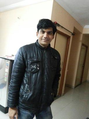 Professional/consultant in IT services.