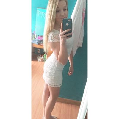 lov3s3xmagic96's profile picture. lgb