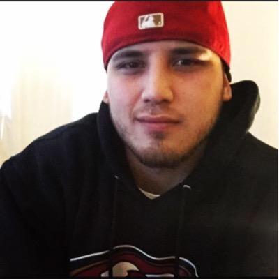 DoTheDougie19's profile picture. 