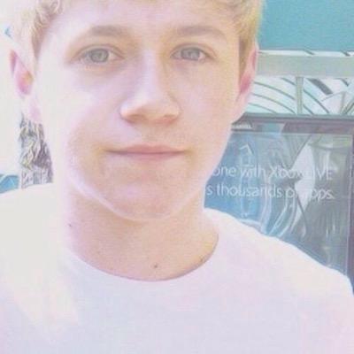one time louis and niall said luisa is awful and that's why i thank god everyday that my mother chose luiZa instead of luiSa :D