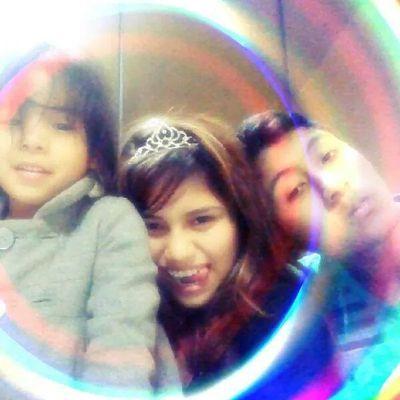 15 años, estudia en el colegio Grumete Medina/ Enamoradisima ;)