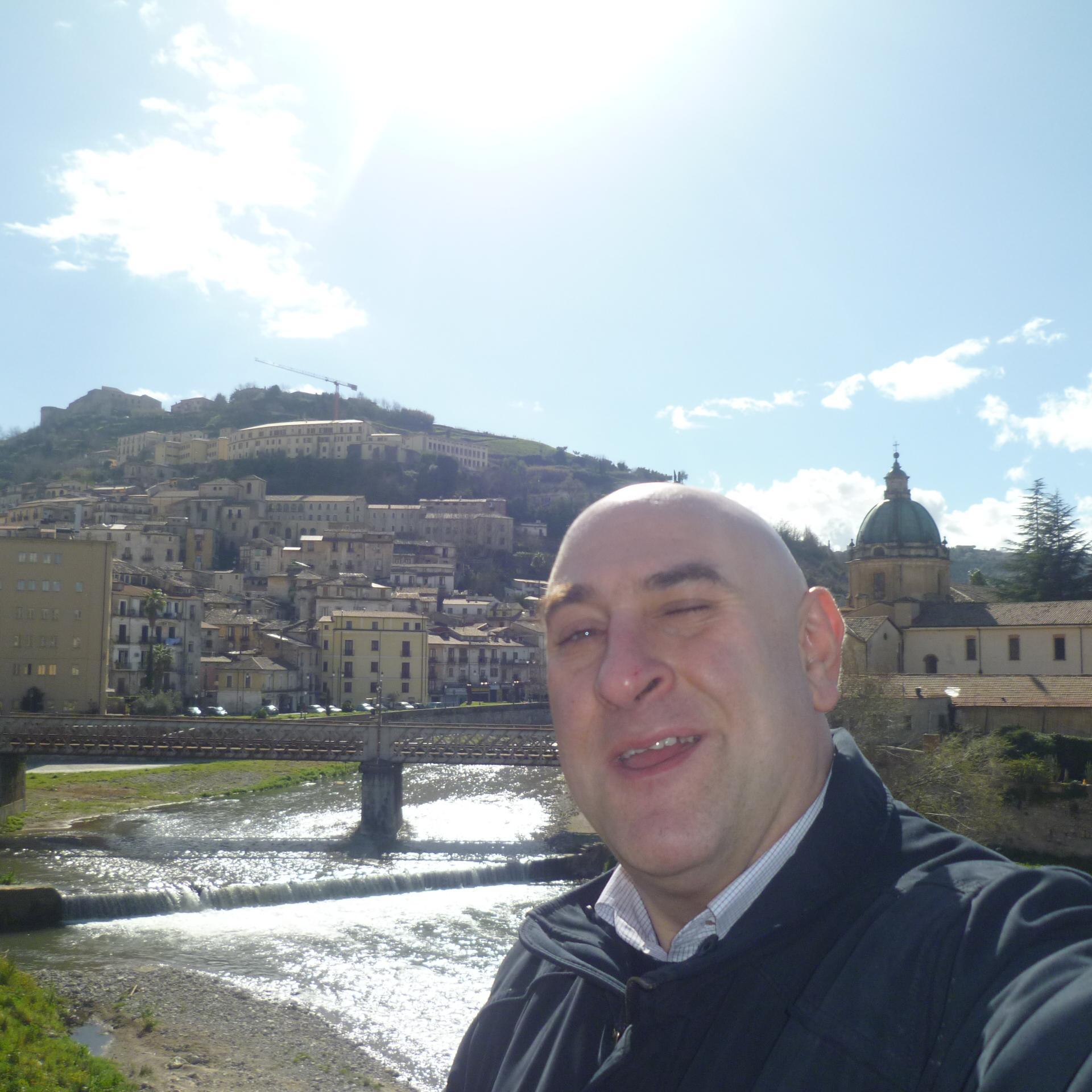 il Giornale - Giornalista. Come lavoro principale seguo l'Ufficio Legale, ma sono appassionato di musica e televisione.