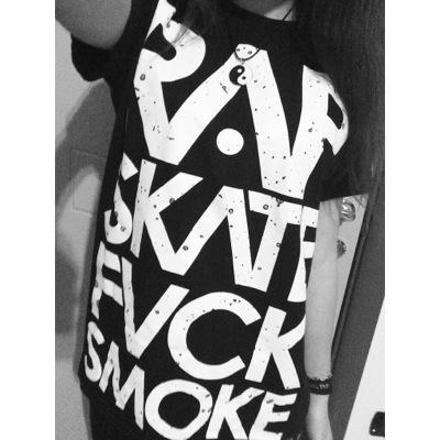 mrconedx's profile picture. innamorata del dolore, l'ho inseguito in ogni dove, mi ha promesso protezione, poi mi ha tradito e rapito il cuore.